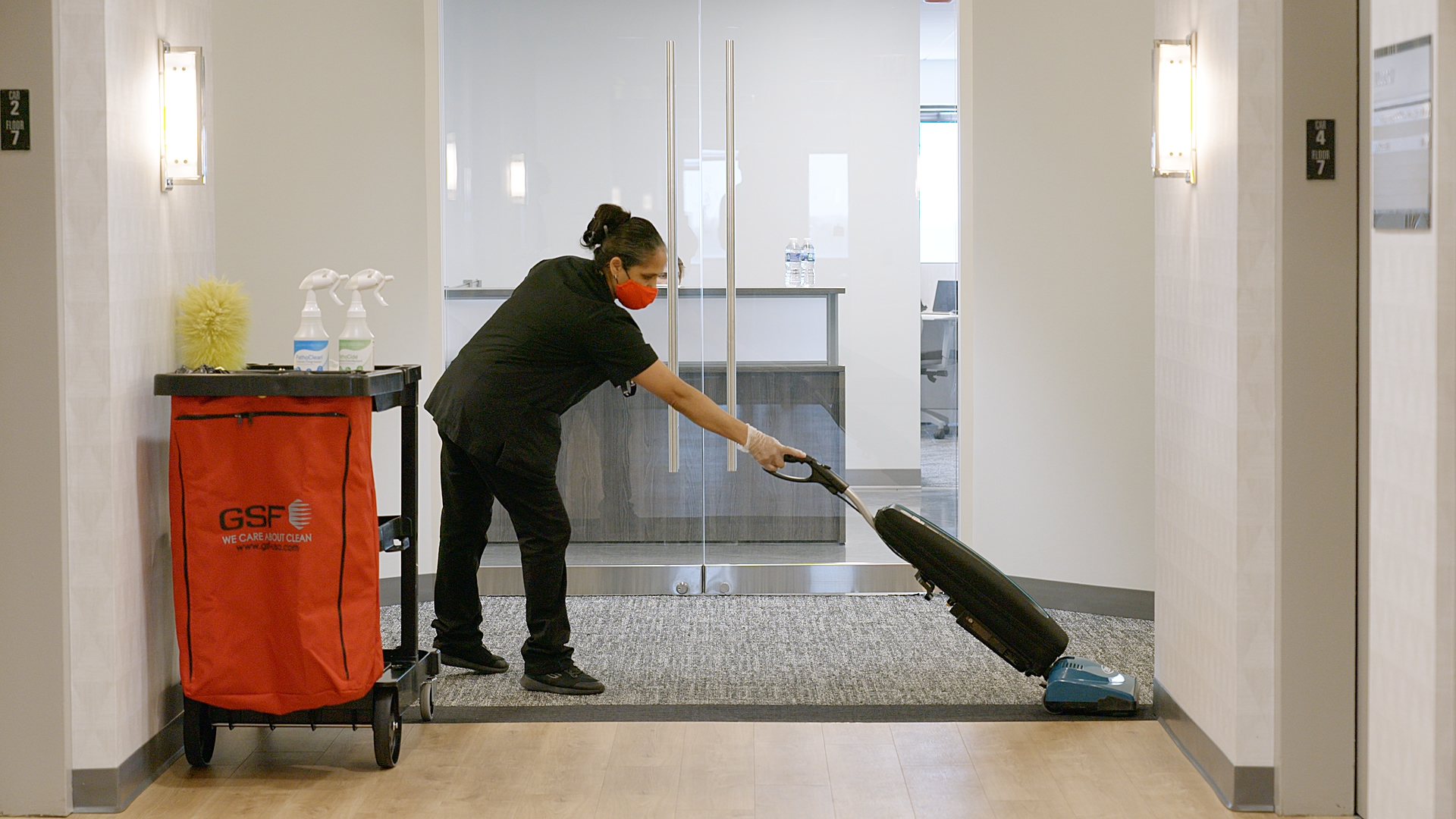 Smart Commercial Cleaning Tips for High-Traffic Areas